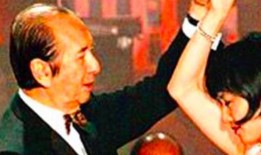 扒叔爆料赌王四姨太视频,扒叔独家爆料揭秘豪门恩怨