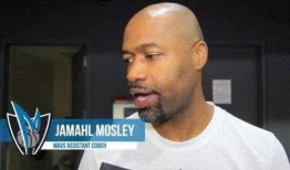 woj最新爆料独行侠,Woj曝独家转会信息，球队未来布局引关注